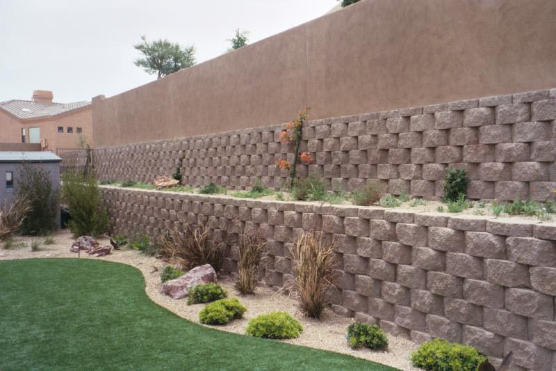 Hardscape, installation of block retaining wall